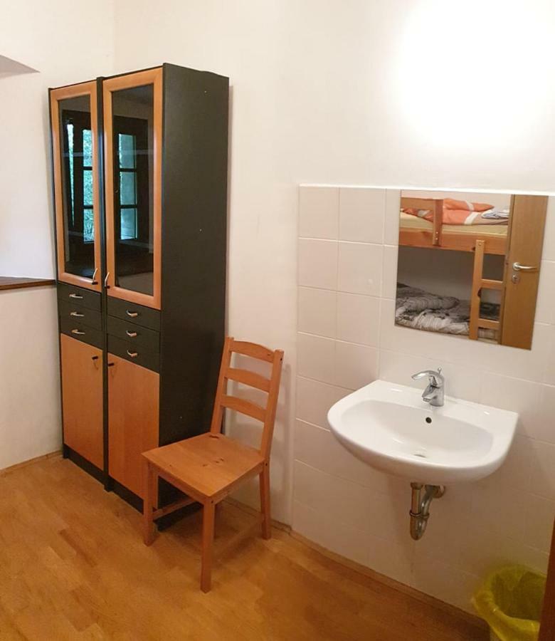 Hotel Dom Pristava Jesenice Esterno foto